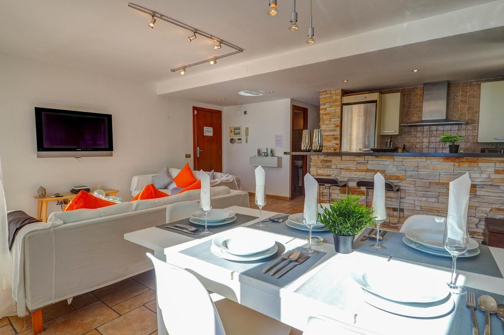 La Marina Sea Front By Hello Homes سيدجيس المظهر الخارجي الصورة