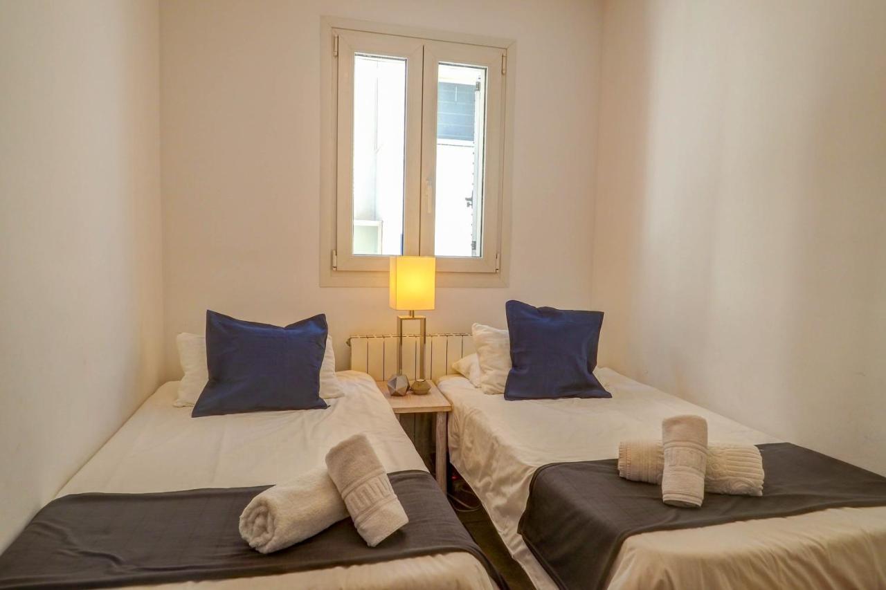 La Marina Sea Front By Hello Homes سيدجيس المظهر الخارجي الصورة